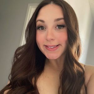 Meet your Posher, Addy